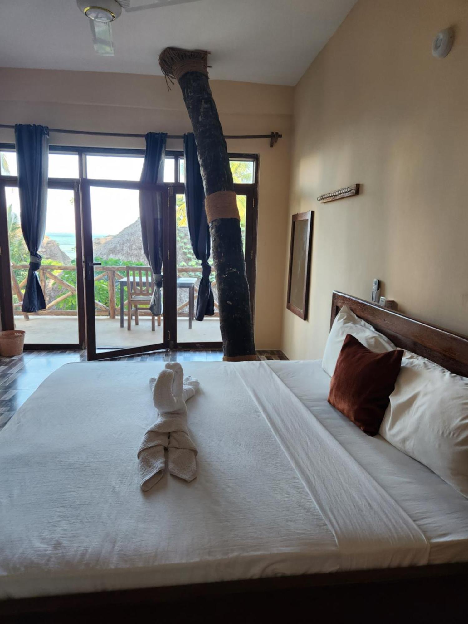 Hotel Two Palms à Jambiani  Extérieur photo